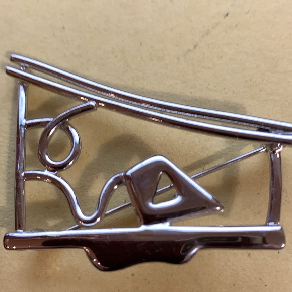 Two brooches* - Picture 4 of 4